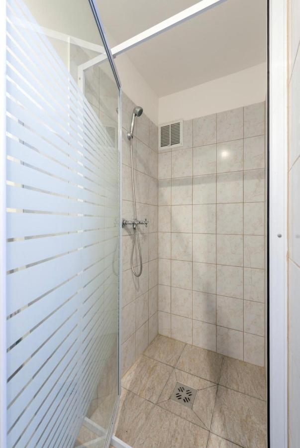 Mehdi Residence 2 Будапеща Екстериор снимка